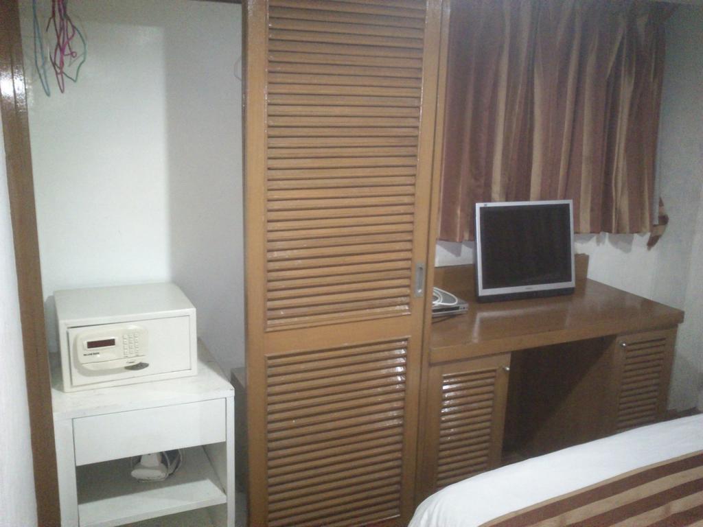 Sun City Hotel Bangkok Zewnętrze zdjęcie
